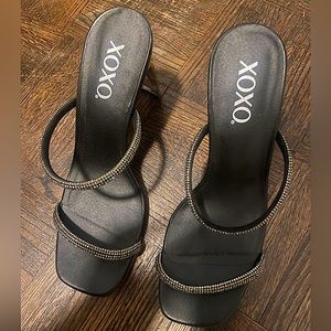 XOXO Verena Dress Rhinestone Sandals, Women’s Size 9 Black